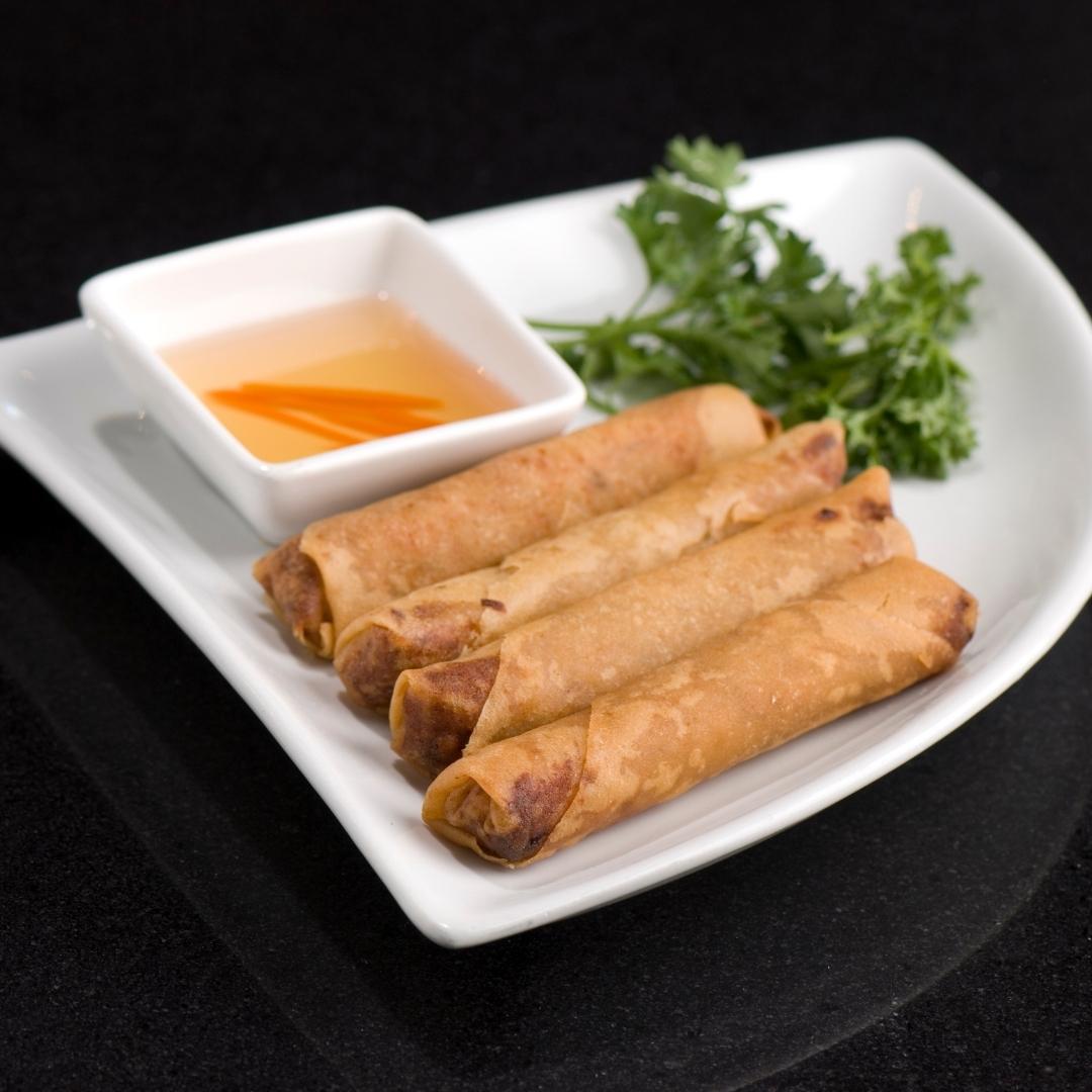 Veg Spring Rolls (4 Pcs)